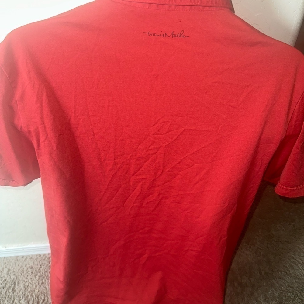 Men’s used red Travis Mathew size L large polo shirt business logo on sleeve - Picture 3 of 5